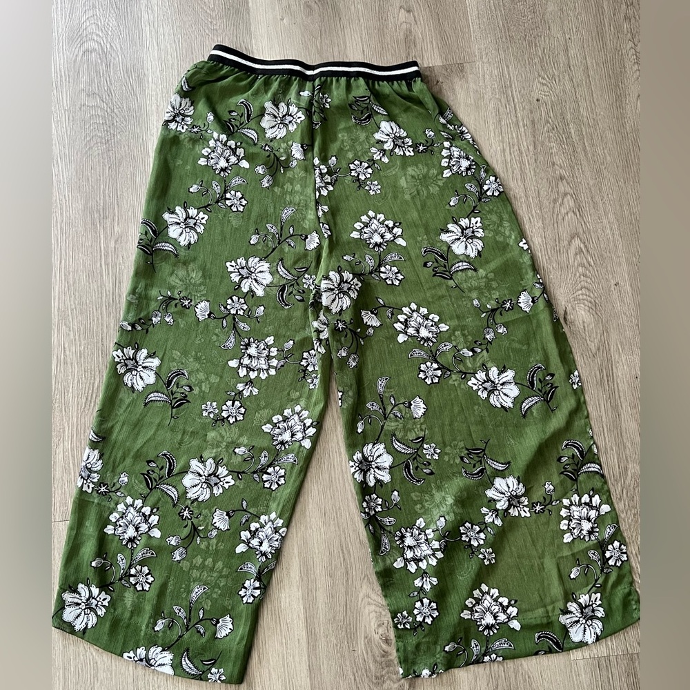 Sanctuary Side Slit Floral Print  (Olive Green)